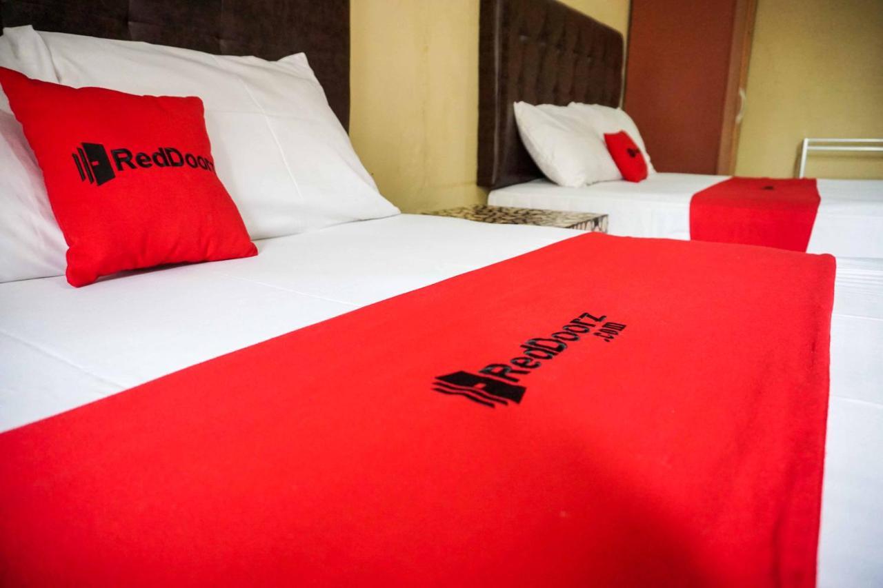 Reddoorz Resort @ 塔旺曼谷 外观 照片
